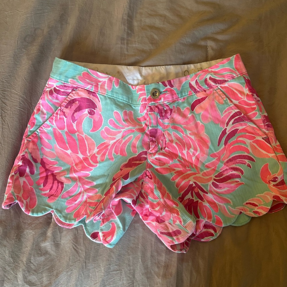 The Buttercup Short